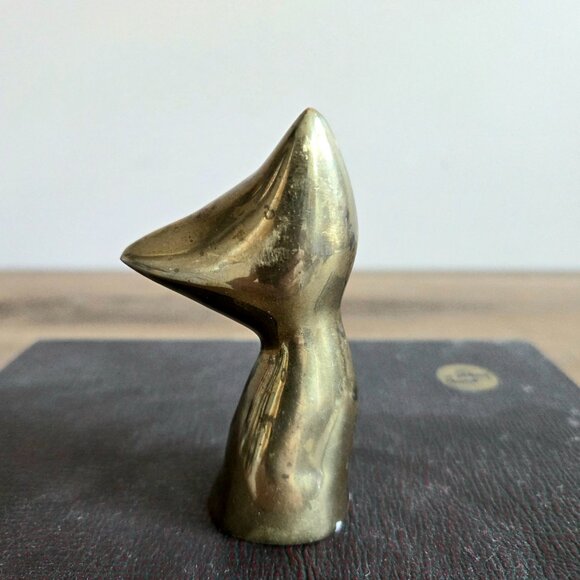 Vintage solid brass cat figurine. Cat lovers gift. Cute little kitty. - Picture 3 of 5